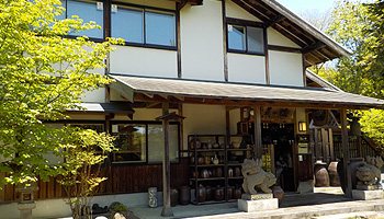 米子店 店内1