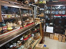 米子店 店内8